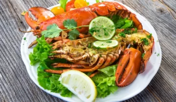 Grilled Lobster with Garlic-Parsley Butter￼